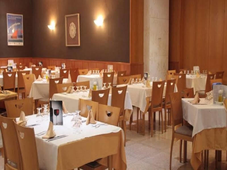 מלון קמברילס Port Eugeni מראה חיצוני תמונה