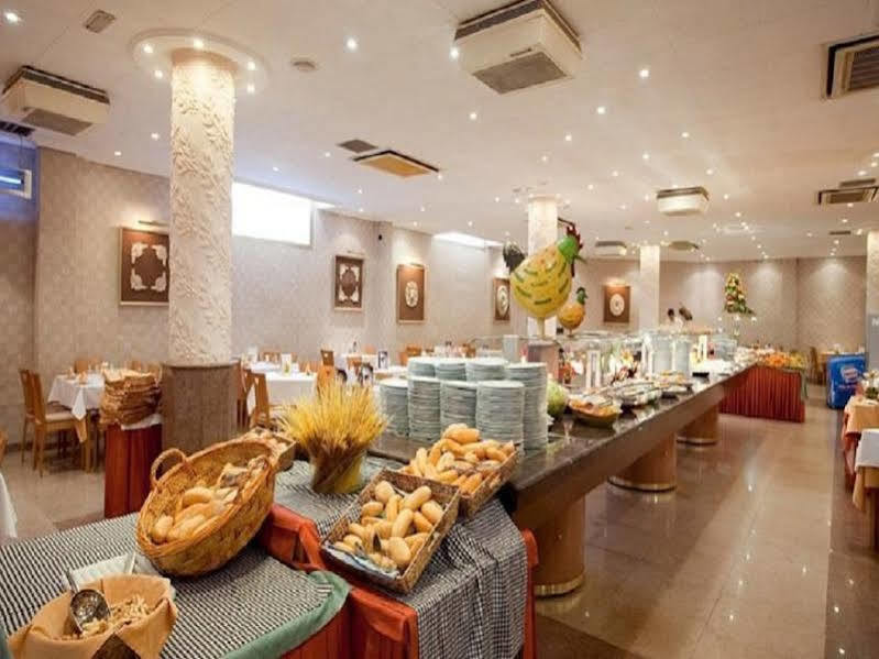 מלון קמברילס Port Eugeni מראה חיצוני תמונה